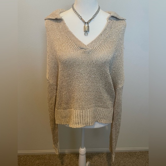 ⭐️Beige Women's Sparkling Knit Sweater - Picture 1 of 3